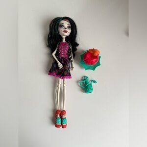 Monster High Doll Art Class Skelita Calaveras 2012